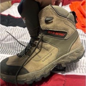 Redwing Men size 8.5 Steel-toe work boots
